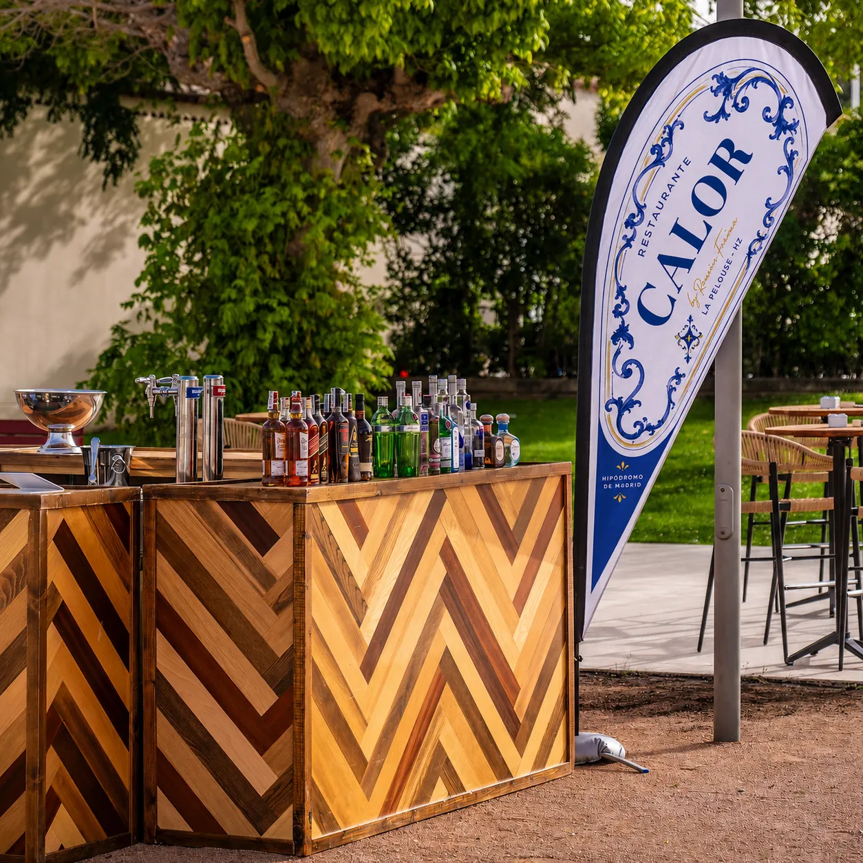 La barra de CALOR al aire libre en el Hipódromo de la Zarzuela